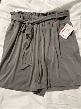 Ella, NWT Gray High-Waist Paperbag Shorts with Tie Belt, LuLaRoe